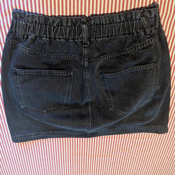 Mini jean skirt with paper bag style waist - Picture 2 of 4